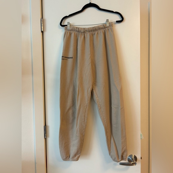 Kacey Musgraves star crossed sweat suit - Picture 4 of 8